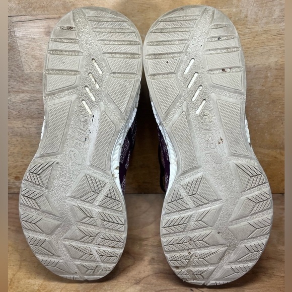 Asics HyperGel Yu Womens Size 7.5 Running Shoes Sneakers Violet Blush 1022A056 - Picture 7 of 9